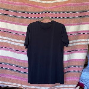 Lululemon athletic shirt size L great condition.